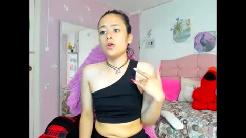 Snapshot of ivyyemerald_ chatting on May 22, 2026, 12:11 pm IVY online show from May 22, 2026, 12:11 pm
