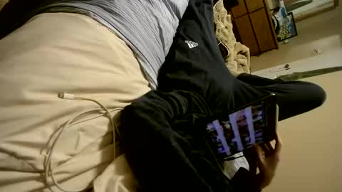 iwhitesmurf online show from November 3, 2025, 5:52 am