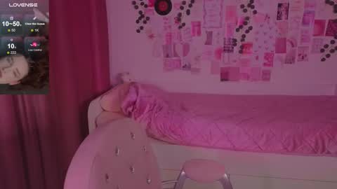 Daisy online show from November 4, 2025, 7:02 pm