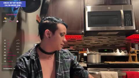 Snapshot of iwillbeyourmuse chatting on December 25, 2024, 2:03 am Muse hethey online show from December 25, 2024, 2:03 am