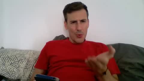 Snapshot of iyoperro chatting on September 9, 2025, 12:05 pm Casandro online show from September 9, 2025, 12:05 pm