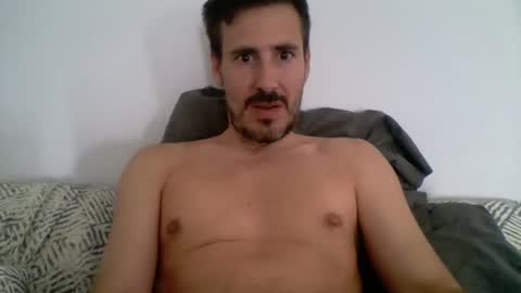 Snapshot of iyoperro chatting on October 1, 2025, 11:27 am Casandro online show from October 1, 2025, 11:27 am