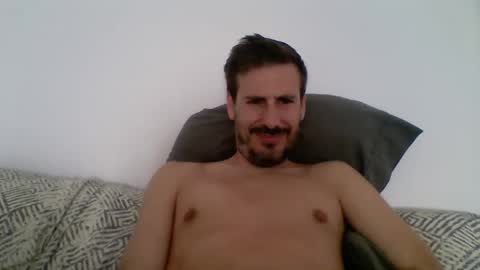 Snapshot of iyoperro chatting on October 2, 2025, 9:05 am Casandro online show from October 2, 2025, 9:05 am