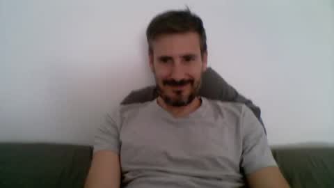 Snapshot of iyoperro chatting on October 11, 2025, 11:09 am Casandro online show from October 11, 2025, 11:09 am