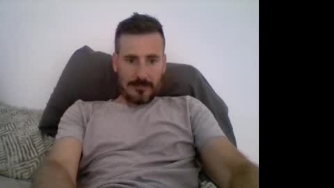 Snapshot of iyoperro chatting on October 14, 2025, 11:00 am Casandro online show from October 14, 2025, 11:00 am