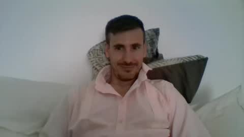 Snapshot of iyoperro chatting on October 21, 2025, 1:01 pm Casandro online show from October 21, 2025, 1:01 pm