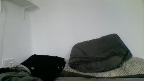 Snapshot of iyoperro chatting on October 30, 2025, 1:34 pm Casandro online show from October 30, 2025, 1:34 pm