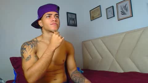Snapshot of izaak_taylor7 chatting on February 11, 2026, 1:27 pm izaack online show from February 11, 2026, 1:27 pm