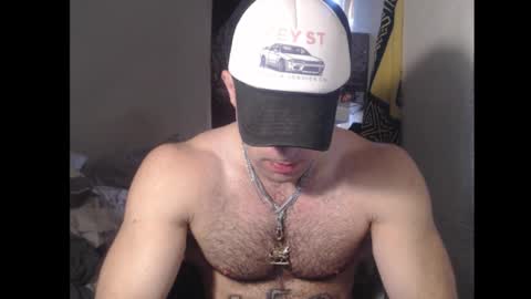 Snapshot of izak144 chatting on January 19, 2025, 6:32 pm izak144 online show from January 19, 2025, 6:32 pm