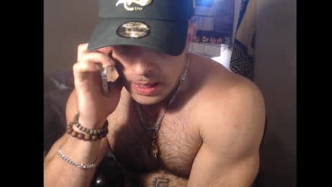 Snapshot of izak144 chatting on February 9, 2025, 10:32 pm izak144 online show from February 9, 2025, 10:32 pm