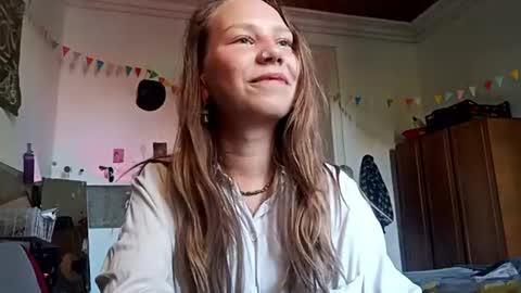Olivia online show from June 27, 2026, 2:23 pm