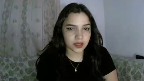 Snapshot of izzy_32 chatting on December 17, 2025, 7:14 am izzy_32 online show from December 17, 2025, 7:14 am