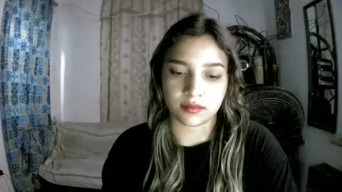 izzy_32 online show from July 30, 2026, 9:30 am