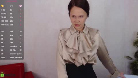 Snapshot of izzy_cam chatting on January 11, 2026, 5:23 am Queen of nylon Victoria online show from January 11, 2026, 5:23 am