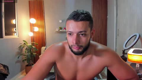 Snapshot of j_calix chatting on April 30, 2026, 11:31 pm Calix Independient model Insta and twt Calixsnake online show from April 30, 2026, 11:31 pm