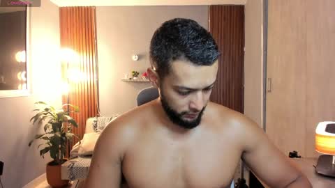 Snapshot of j_calix chatting on May 18, 2026, 11:32 pm Calix Independient model Insta and twt Calixsnake online show from May 18, 2026, 11:32 pm