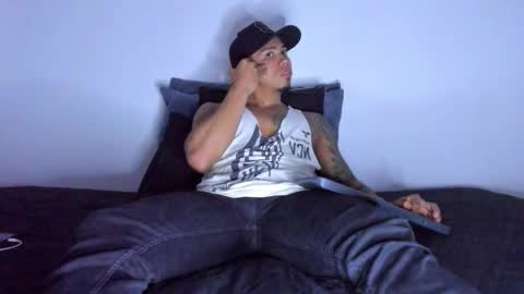 Snapshot of j_musiry chatting on December 17, 2025, 4:07 am i am juan musiry independent model online show from December 17, 2025, 4:07 am