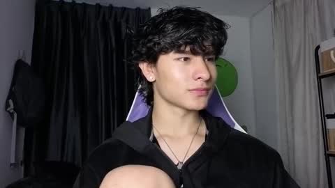 Snapshot of j_u_p_i_t_e_r chatting on January 8, 2026, 11:12 am Noah online show from January 8, 2026, 11:12 am