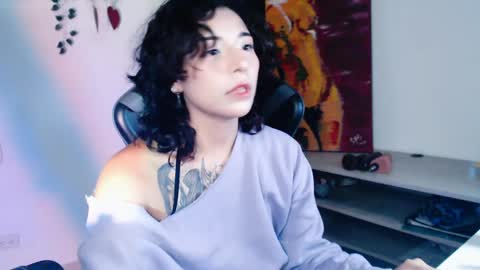 jade 18  online show from May 4, 2026, 5:03 am