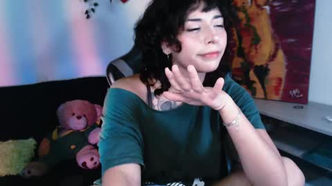 jade 18  online show from May 9, 2026, 5:01 am
