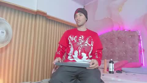 Snapshot of jack__baby_ chatting on December 15, 2025, 3:00 am jack__baby_ online show from December 15, 2025, 3:00 am