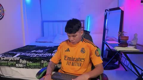 Snapshot of jack_castell chatting on March 3, 2026, 11:05 am JACK CASTELL online show from March 3, 2026, 11:05 am