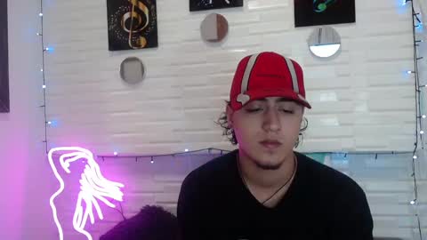 Snapshot of jack_cover chatting on October 20, 2025, 1:22 pm jack_cover online show from October 20, 2025, 1:22 pm