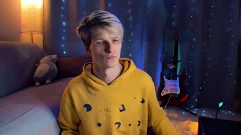 brestonsweet online show from March 18, 2026, 4:59 am