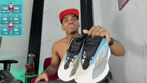Snapshot of jack_muscles69_ chatting on December 17, 2024, 11:28 am Jack online show from December 17, 2024, 11:28 am