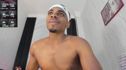 Snapshot of jack_muscles69_ chatting on December 31, 2024, 5:07 pm Jack online show from December 31, 2024, 5:07 pm