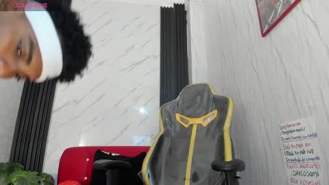 Snapshot of jack_muscles69_ chatting on January 30, 2025, 10:19 am Jack online show from January 30, 2025, 10:19 am