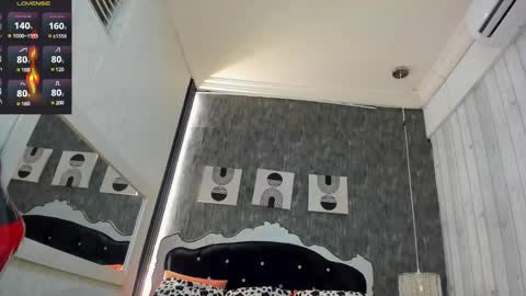 Snapshot of jack_muscles69_ chatting on February 9, 2025, 12:41 pm Jack online show from February 9, 2025, 12:41 pm