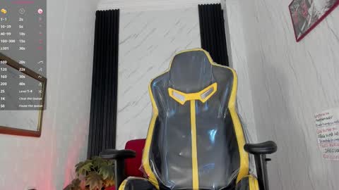 Snapshot of jack_muscles69_ chatting on March 9, 2025, 9:46 am Jack online show from March 9, 2025, 9:46 am