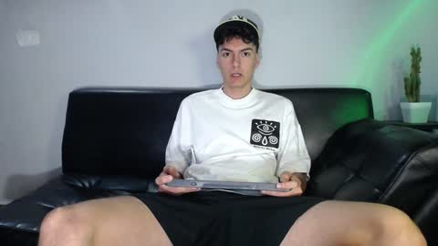 Snapshot of jack_norizz chatting on December 6, 2024, 10:05 am INDEPENDENT MODEL online show from December 6, 2024, 10:05 am