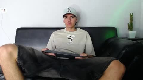 Snapshot of jack_norizz chatting on December 8, 2024, 5:01 pm INDEPENDENT MODEL online show from December 8, 2024, 5:01 pm