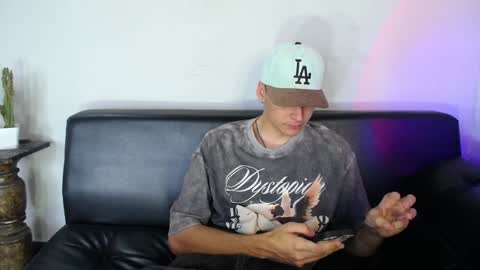 Snapshot of jack_norizz chatting on January 17, 2025, 3:00 pm INDEPENDENT MODEL online show from January 17, 2025, 3:00 pm