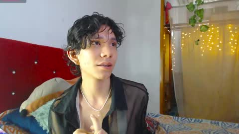 Laick online show from April 17, 2026, 1:41 am