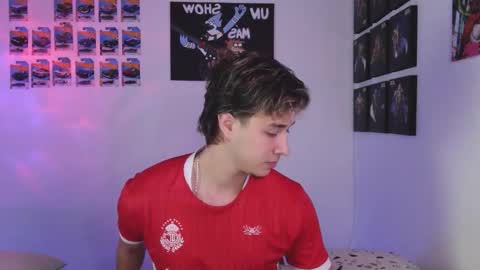 J online show from December 15, 2025, 10:41 am