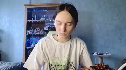 Snapshot of jackelineboldon chatting on November 20, 2025, 6:24 am Alice online show from November 20, 2025, 6:24 am