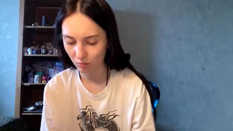 Snapshot of jackelineboldon chatting on November 23, 2025, 6:46 am Alice online show from November 23, 2025, 6:46 am