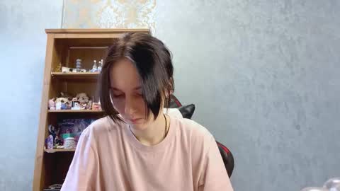 Snapshot of jackelineboldon chatting on November 26, 2025, 6:14 am Alice online show from November 26, 2025, 6:14 am