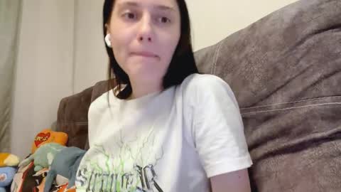 Snapshot of jackelineboldon chatting on November 29, 2025, 4:26 am Alice online show from November 29, 2025, 4:26 am