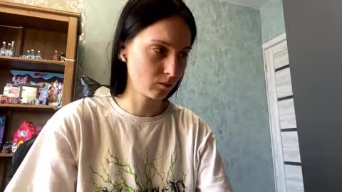 Snapshot of jackelineboldon chatting on December 4, 2025, 9:07 am Alice online show from December 4, 2025, 9:07 am