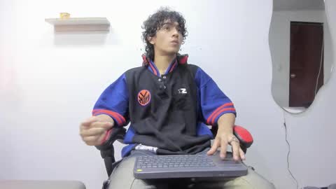 Snapshot of jackestaylor chatting on October 25, 2025, 5:37 am Jackes Taylor online show from October 25, 2025, 5:37 am