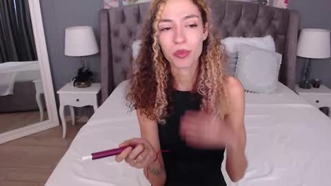 Snapshot of jackie__fox chatting on November 29, 2025, 12:41 pm Jackie online show from November 29, 2025, 12:41 pm