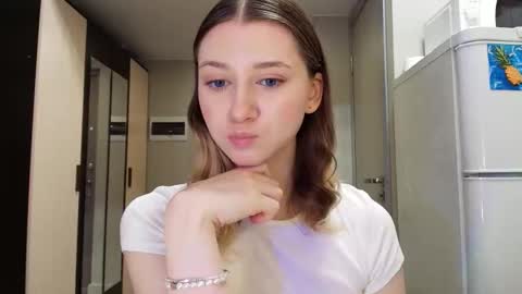 Snapshot of jackp0t__ chatting on February 5, 2026, 1:27 pm Win by life online show from February 5, 2026, 1:27 pm