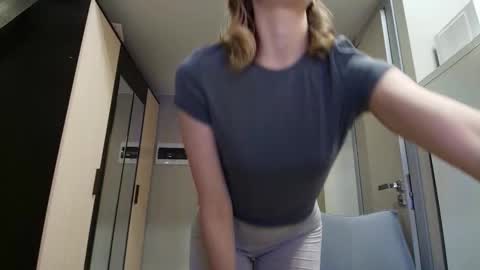 Snapshot of jackp0t__ chatting on February 22, 2026, 12:26 pm Win by life online show from February 22, 2026, 12:26 pm