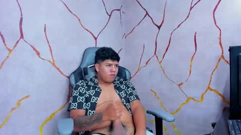 Snapshot of jacksonparker_ chatting on February 15, 2025, 10:31 pm Jackson online show from February 15, 2025, 10:31 pm