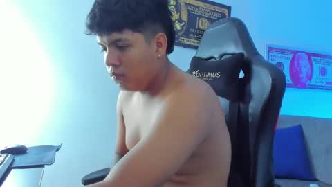 Snapshot of jacksonparker_ chatting on February 16, 2025, 3:16 pm Jackson online show from February 16, 2025, 3:16 pm