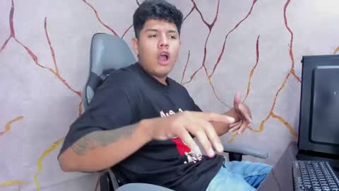 Snapshot of jacksonparker_ chatting on February 18, 2025, 1:43 am Jackson online show from February 18, 2025, 1:43 am